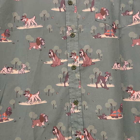Disney Dogs Button Down 🐶🤍 - Picture 3 of 4